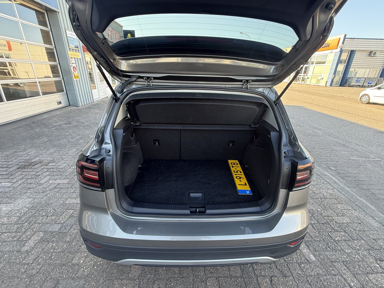 Volkswagen T-Cross 1.5 TSI Style Business R