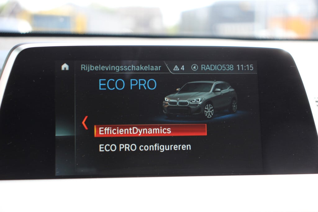 BMW X2 sdrive18i executive | leder | achteruitrijcamera | navi |
