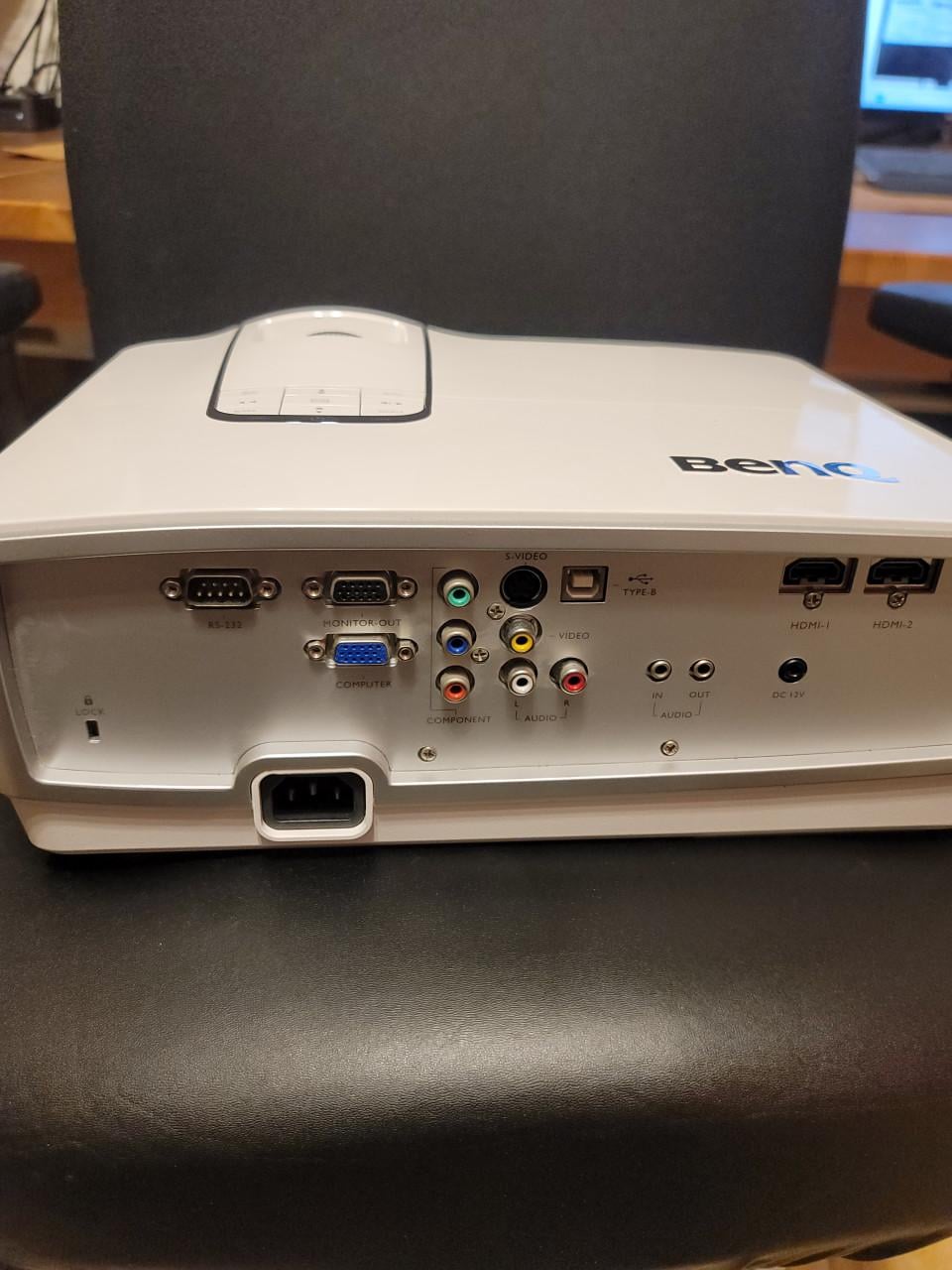 Benq Beamer W 1100