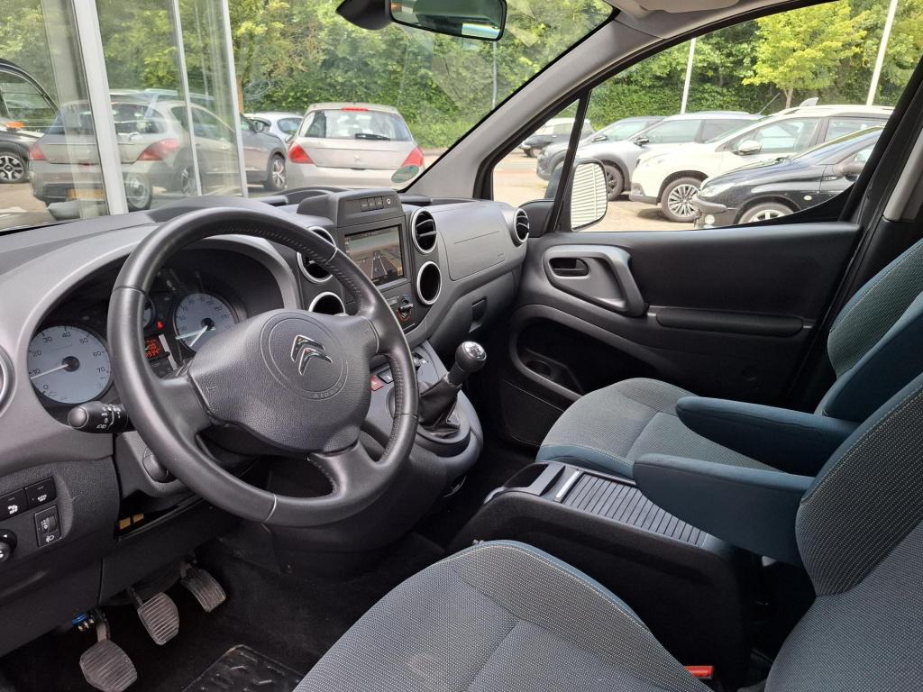 Citroen Berlingo multispace feel 110 nav/cam/trekhaak