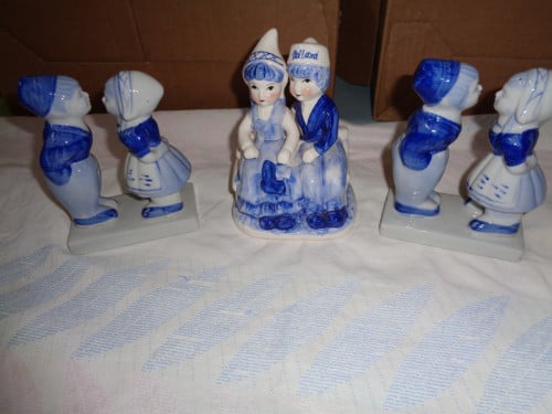Blauwe beeldjes.