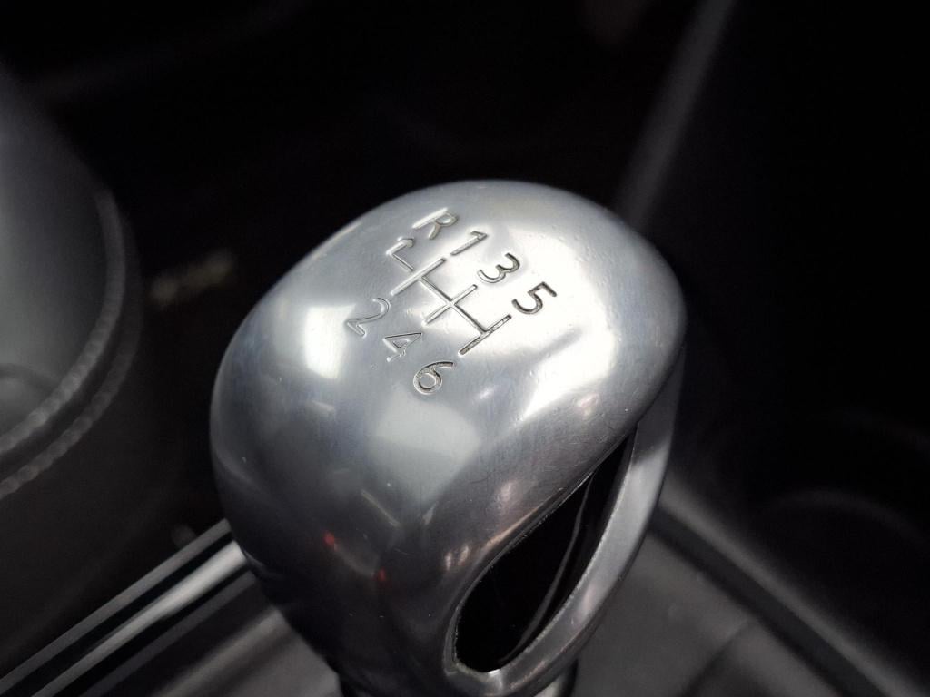 Peugeot 2008 suv 130 allure pano/cam/lmv/trekhaak