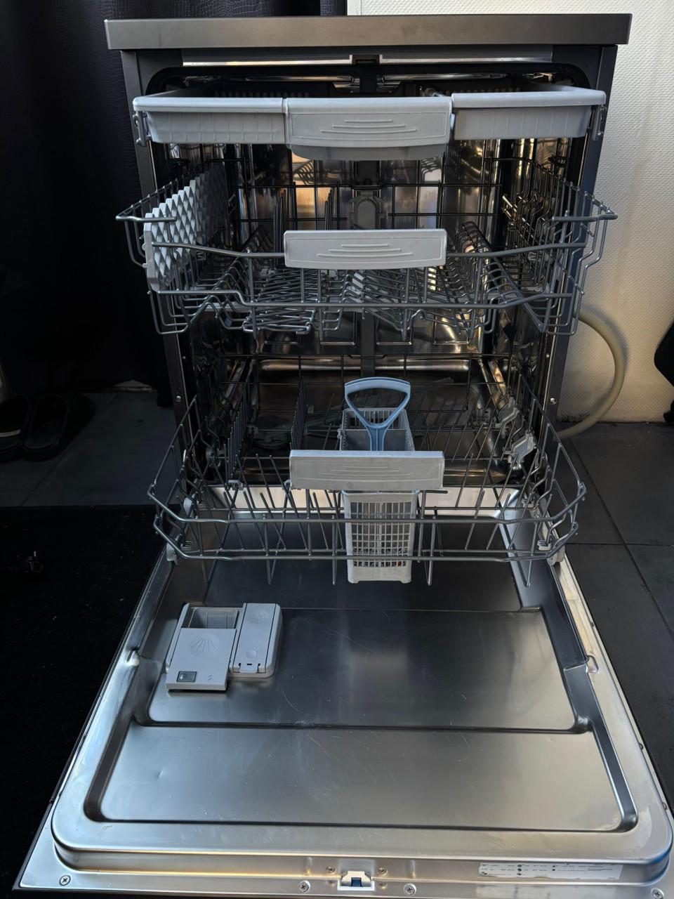 Inventum VVW6040AB Vrijstaande Vaatwasser - Zwart/Rvs