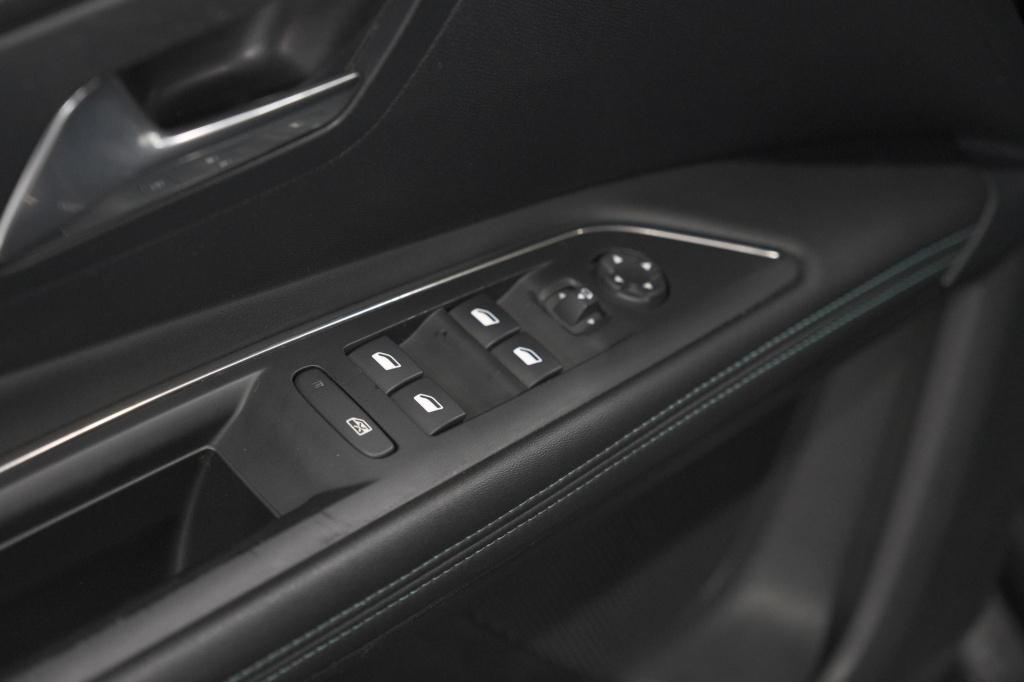 Peugeot 3008 1.6 hybrid 300 allure pack business | camera | dodehoekdetecti