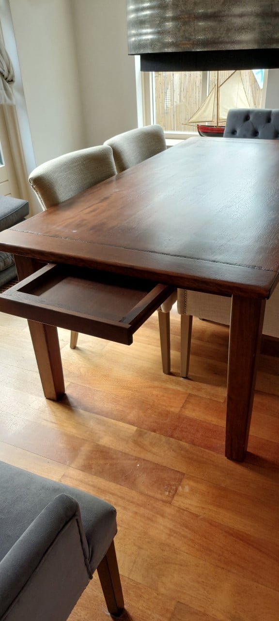 Massief houten eetkamer tafel