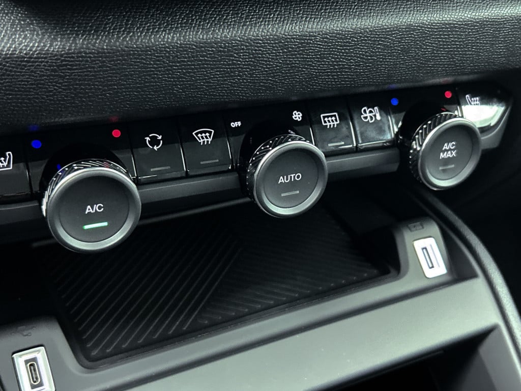 Citroen C4 hybrid 136pk automaat business private lease € 489,- pm - 48mnd 