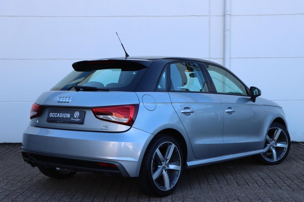 Audi A1 Sportback 1.0 tfsi adrenalin