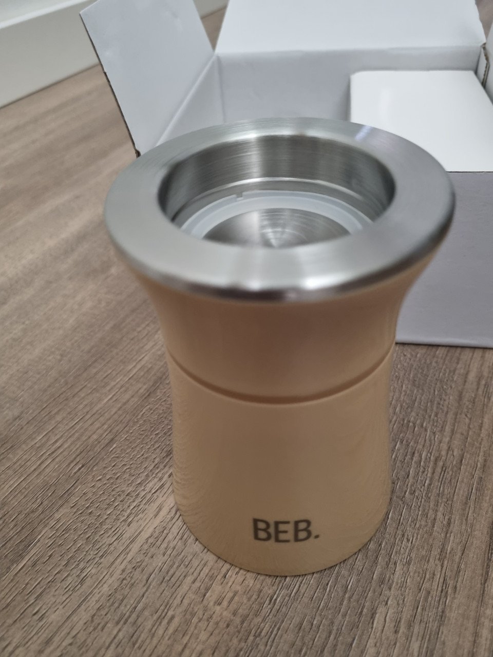 BEB. Flessenwarmer (ook ideaal voor onderweg)