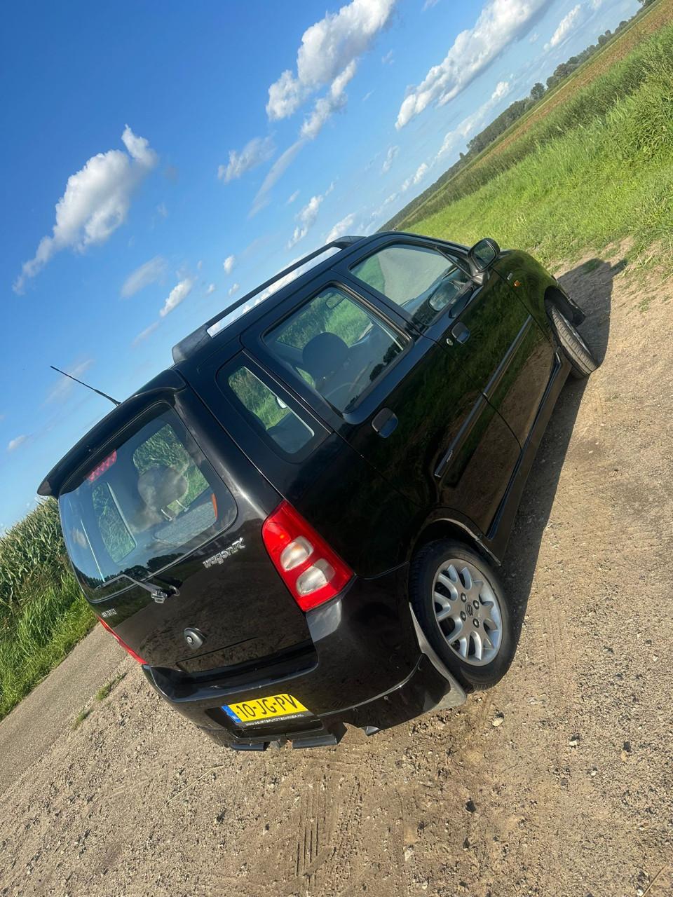 Hoge instap!  Suzuki wagon r+  'Special' uitvoering