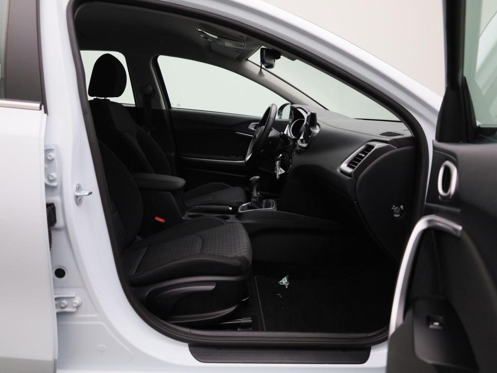 Kia Cee'd 1.0 t-gdi dynamicline | apple carplay | climate control  | cruise