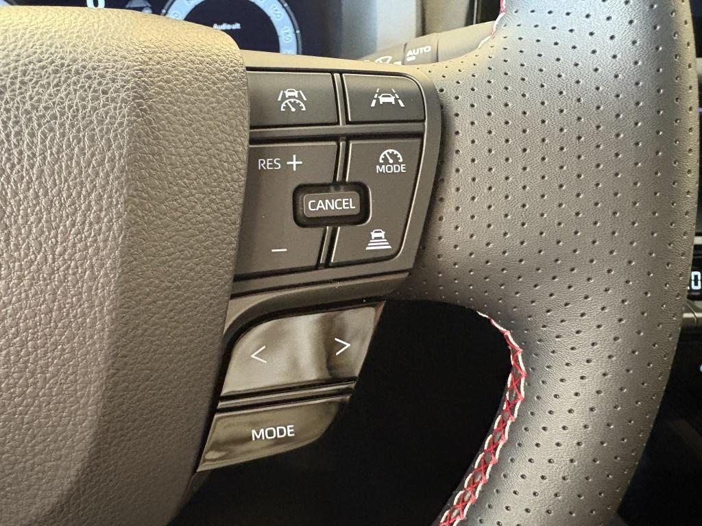 Toyota C-hr plug-in hybrid 220 black edition gr sport
