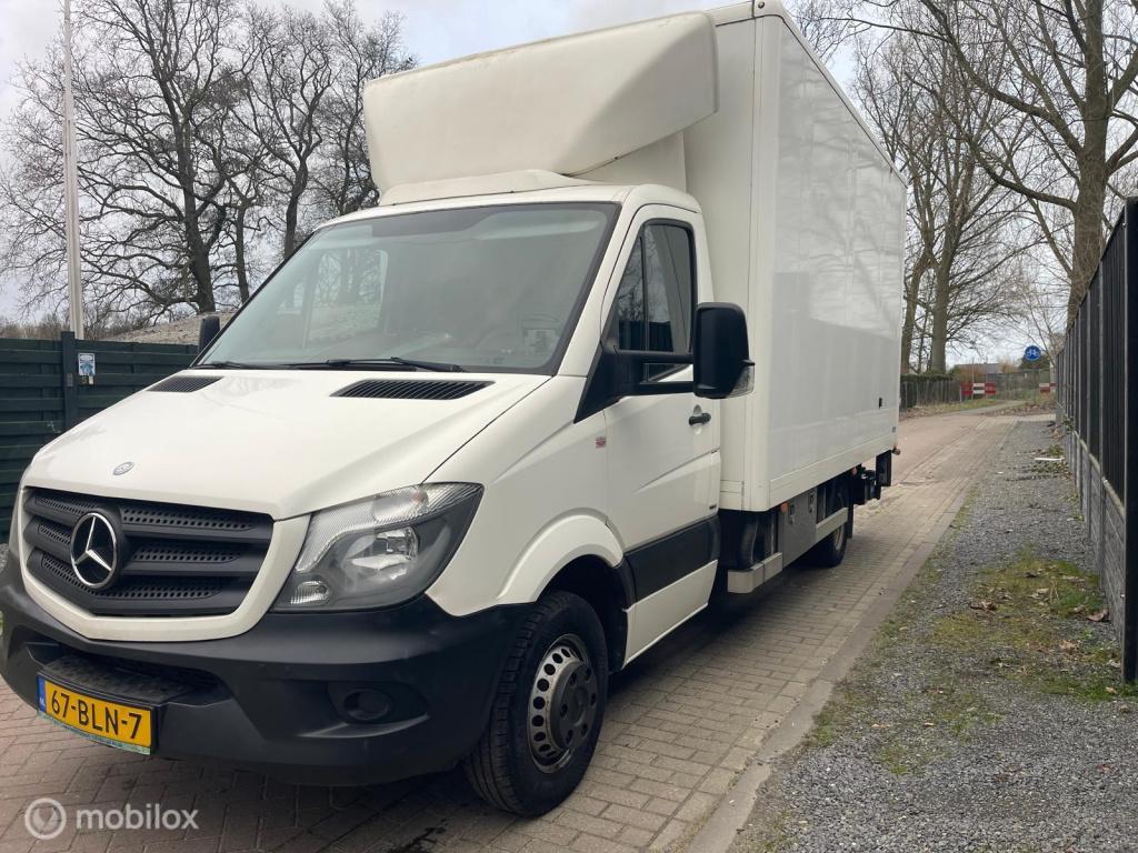 Mercedes-Benz Sprinter 5-t vrachtwagen/chassis bloemenwagen
