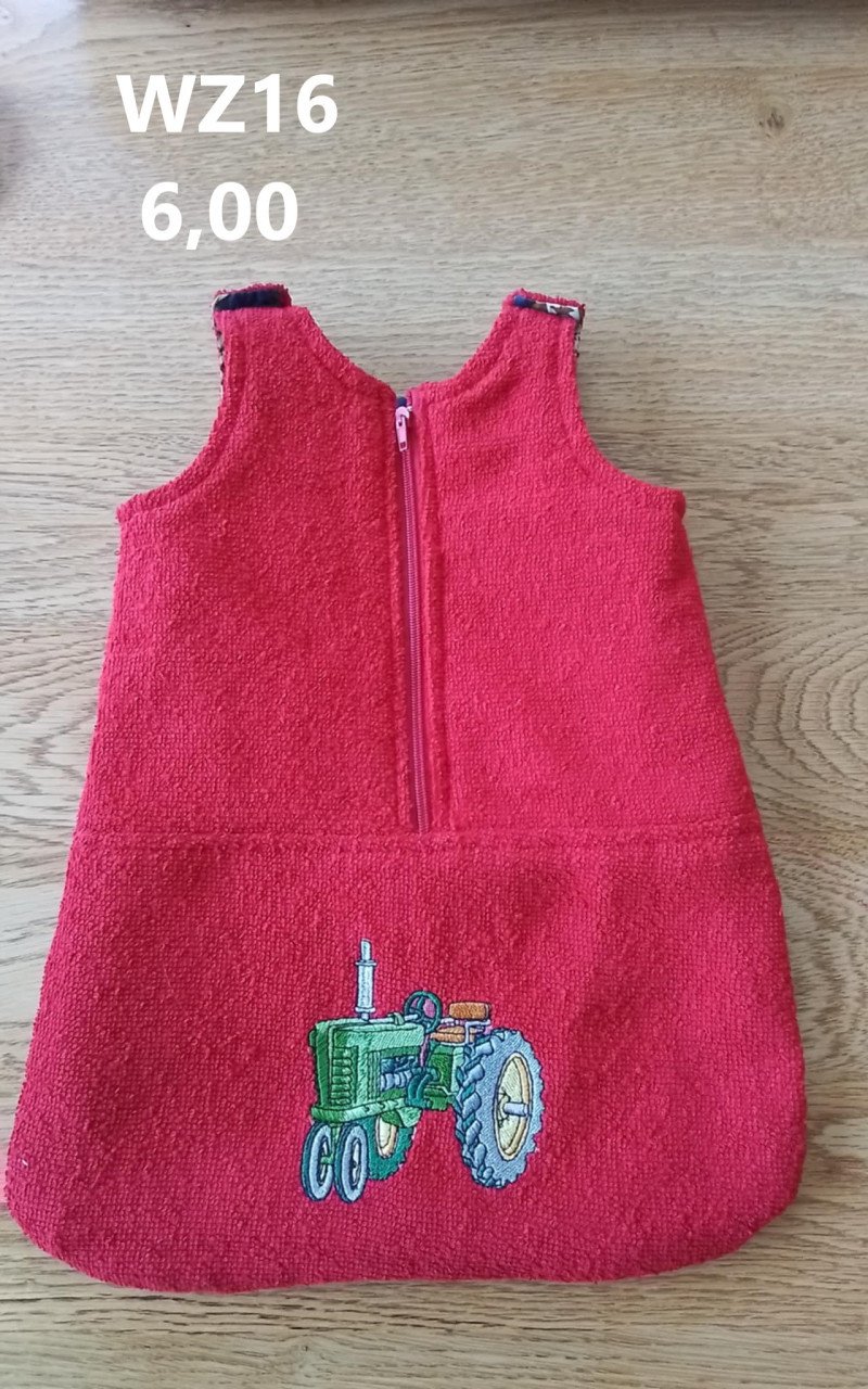 Baby born / babyborn slaapzak . Opbrengst KiKa. Poppenkleertjes.