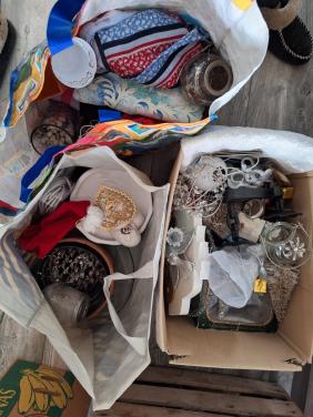 Gratis.  Spulletjes.  Overcompleet.  Meest kerst.