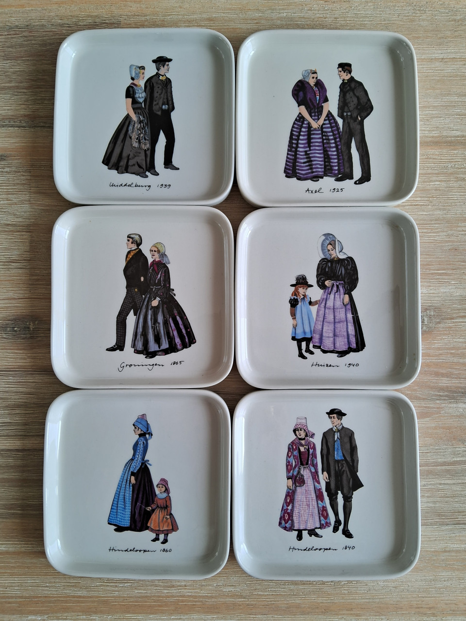 Klederdrachtservies