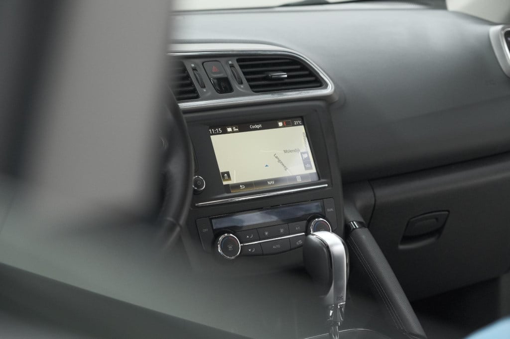 Renault Kadjar tce 130 edc intens | trekhaak | navigatie | parkeersensoren
