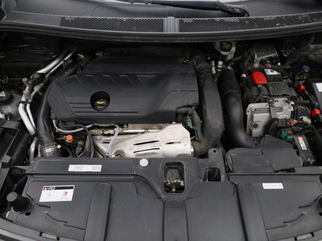 Peugeot 3008 1.6 hybrid gt line | automaat | stoel verwarming | climate con