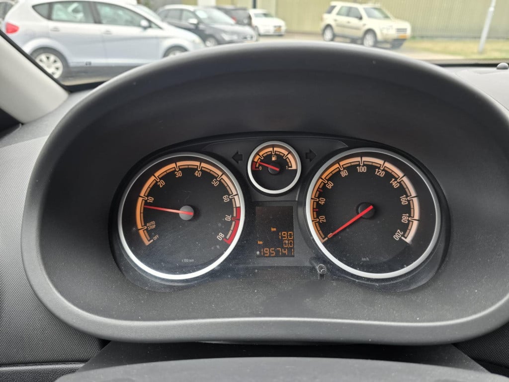 Opel Corsa 1.2-16v anniversary edition