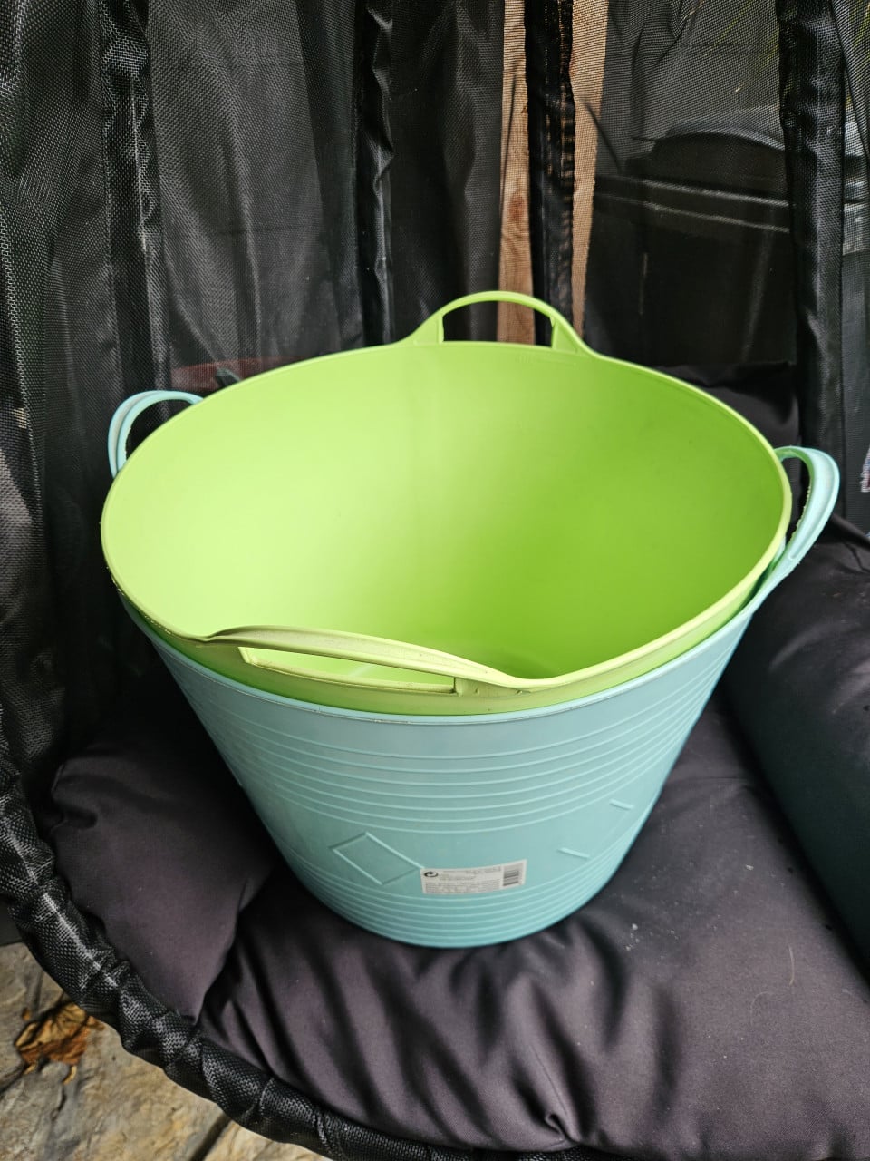 2 grote flexibele wasmand samen 5 euro