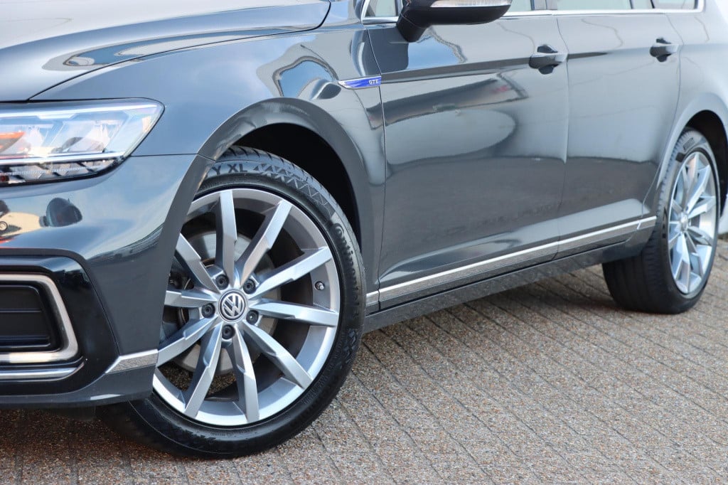 Volkswagen Passat variant 1.4 tsi phev gte business 218pk dsg6