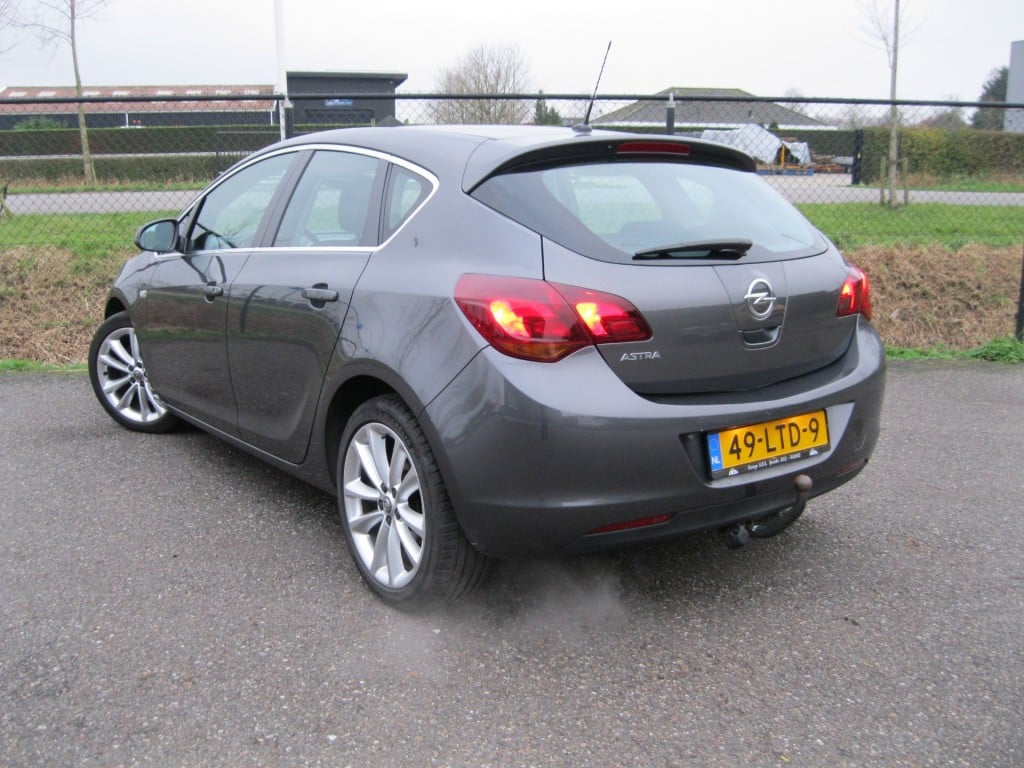 Opel Astra 1.6 cosmo