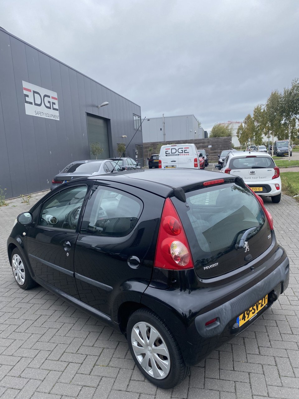 Peugeot 107 1.0 12V 5DR 2006 Zwart | NAP | NIEUWE APK!