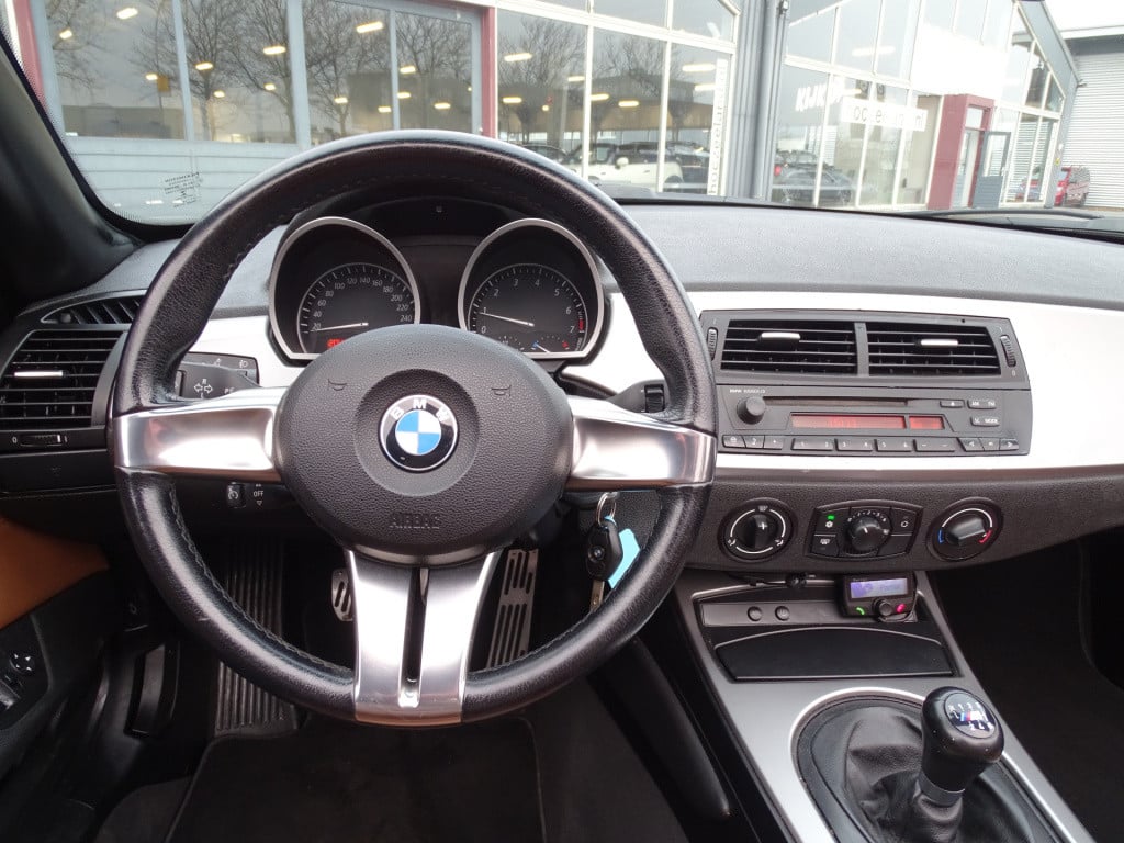 BMW Z4 roadster 2.0i anniversary | leder | pdc