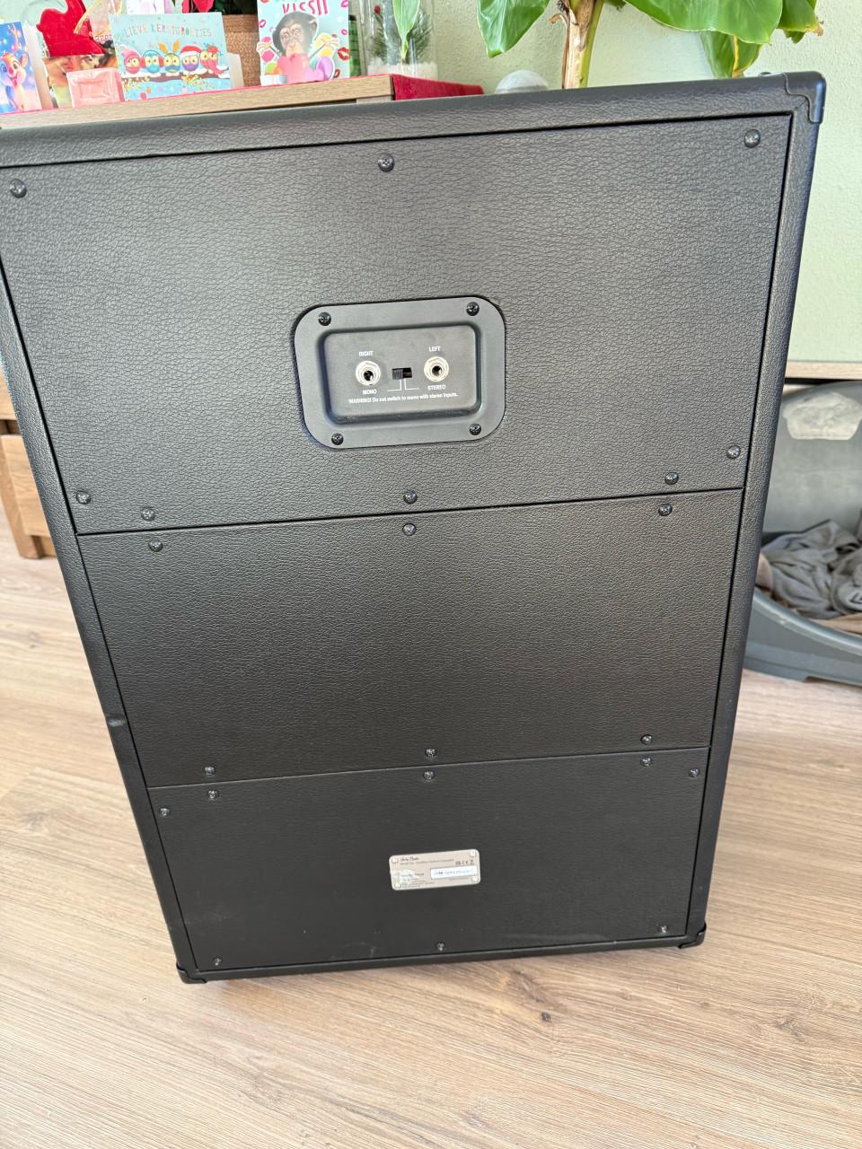 Harley benton 2x12 met celestion speakers