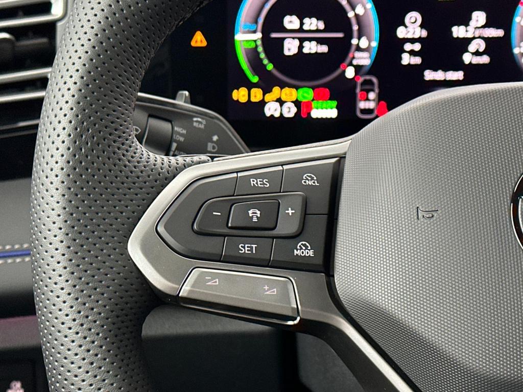 Volkswagen Tiguan r-line edition plug in hybride 272 pk black style pakket