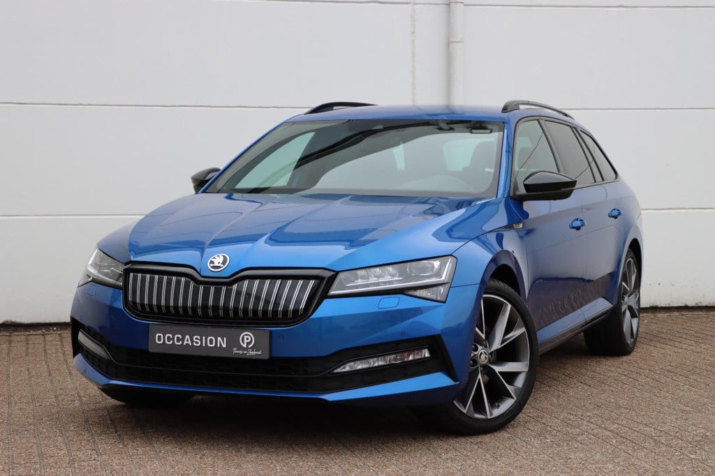 Skoda Superb combi 1.4 tsi iv sportline business 218pk dsg6
