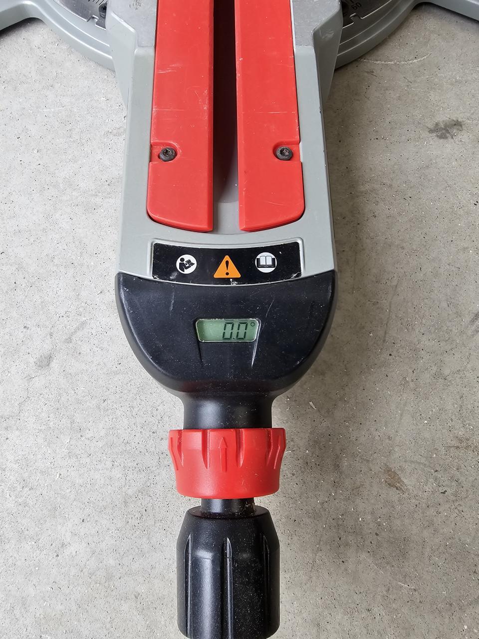 Milwaukee afkortzaag