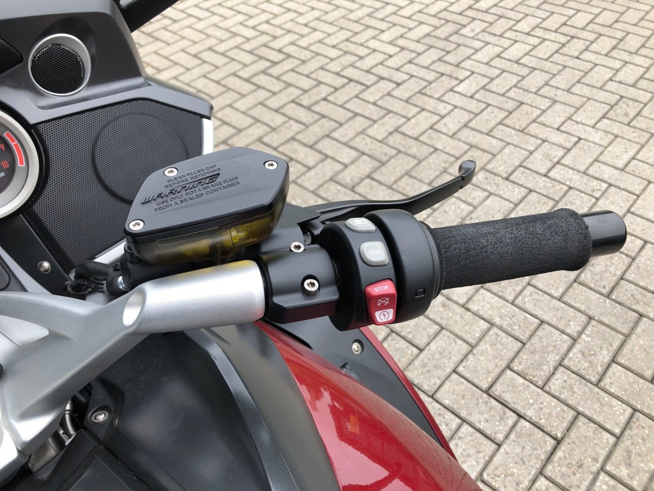 BMW K1600GT uit 2011 met 49dkm, cruisecontrol, audio, centrale vergr. €8950