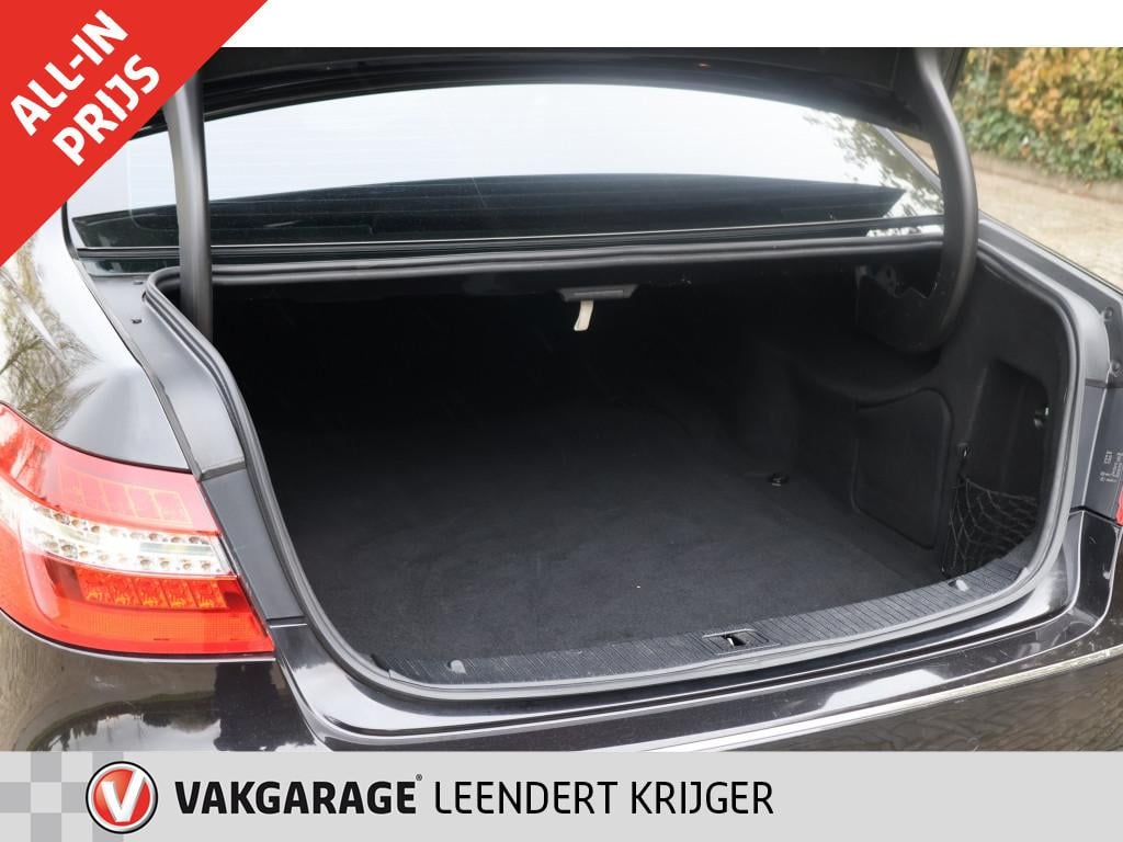 Mercedes-Benz E-Klasse 200 cgi business class. avantgarde