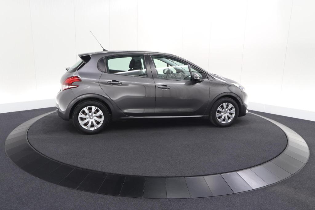 Peugeot 208 puretech 82 active | camera | apple carplay | airco