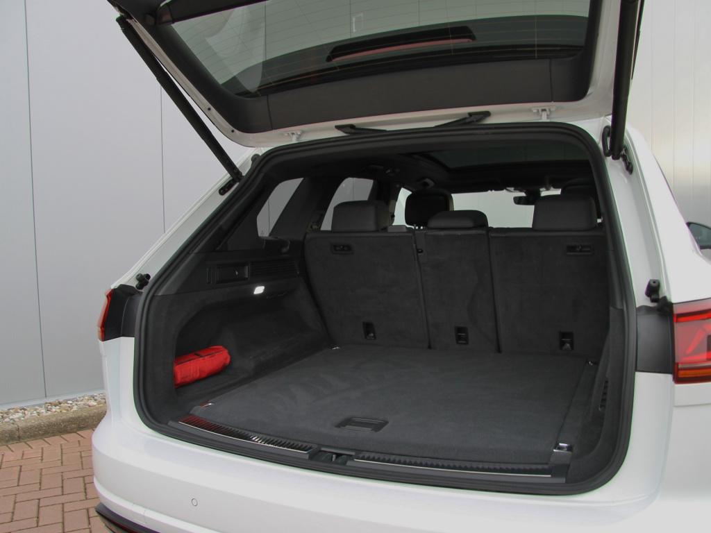 Volkswagen Touareg r 3.0 tsi ehybrid 462pk | full option