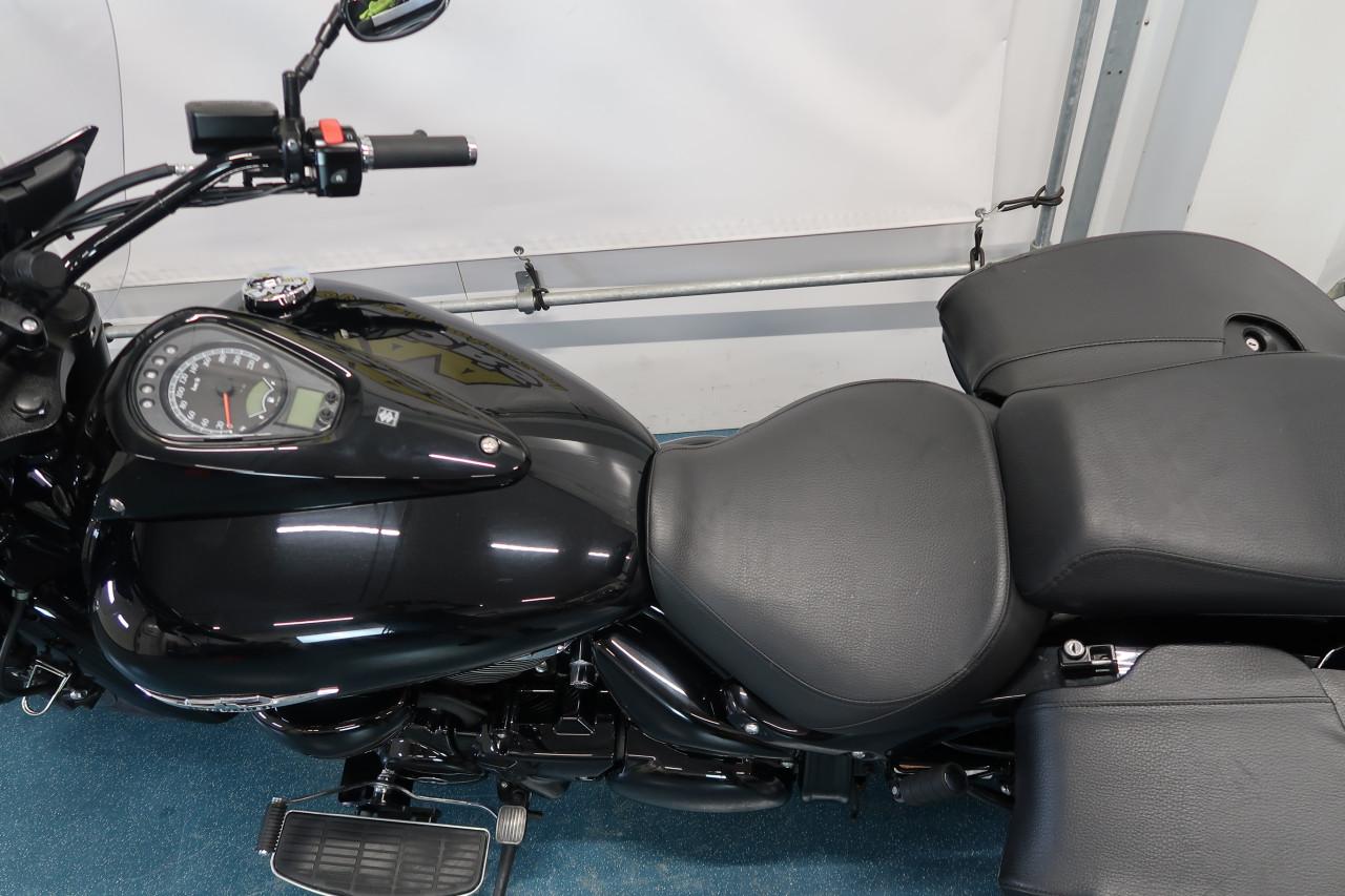 Suzuki Intruder C1500BT zeer lage km stand