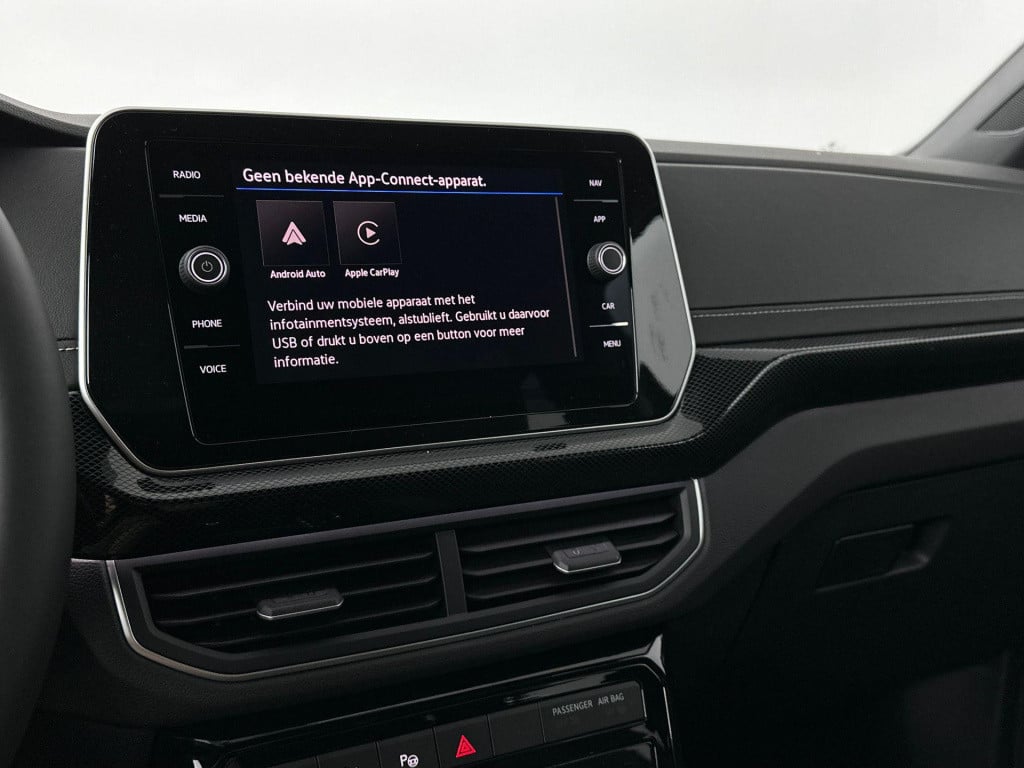Volkswagen T-cross r-line edition 1.0 tsi 85 kw / 116 pk suv 7 versn.