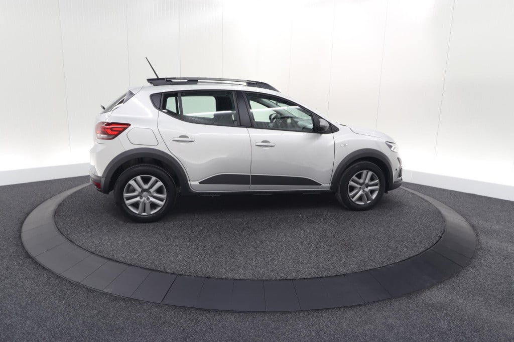 Dacia Sandero Stepway tce 90 expression | camera | dodehoekdetectie | navig
