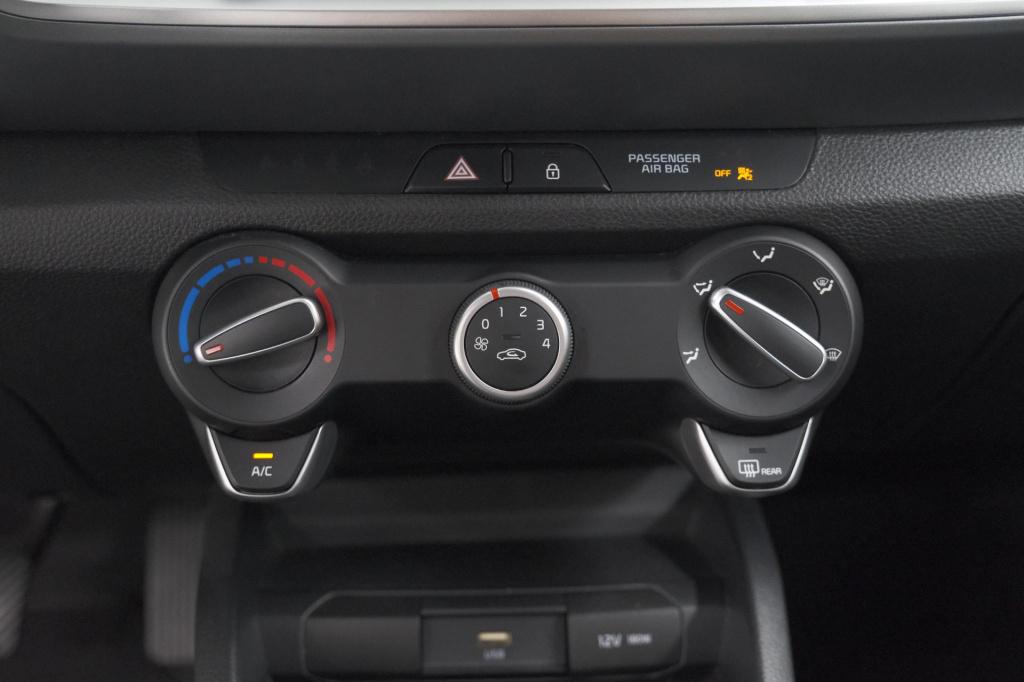 Kia Stonic 1.0 t-gdi mhev dynamicline | camera | apple carplay | parkeersen