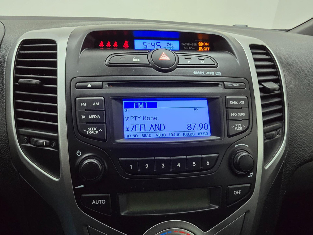 Hyundai Ix20 occasion 1.4i met trekhaak, cruisecontrol en clima airco | twe