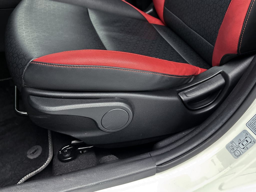 Kia Picanto 1.0 dpi gt-line | navigatie | lichtmetalen velgen |