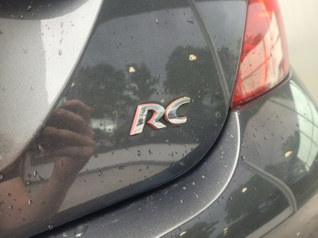 Peugeot 207 1.6-16v t rc
