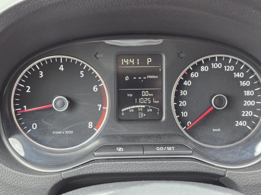 Volkswagen Polo 1.4-16v highline