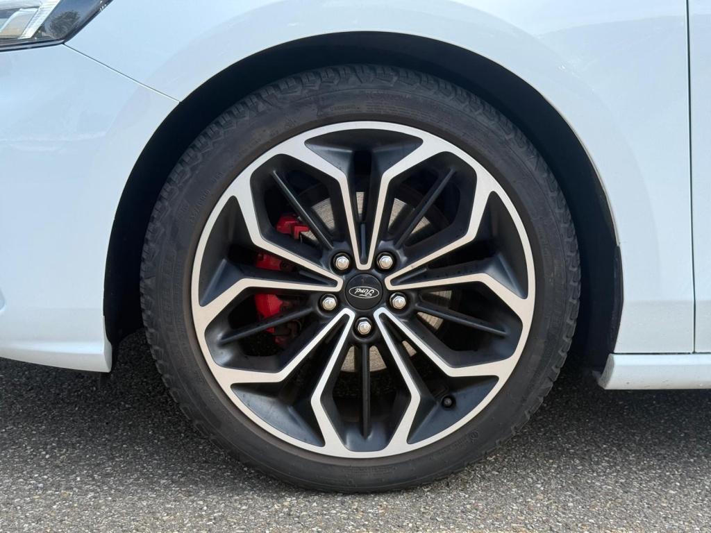 Ford Focus 1.0 ecoboost st line business