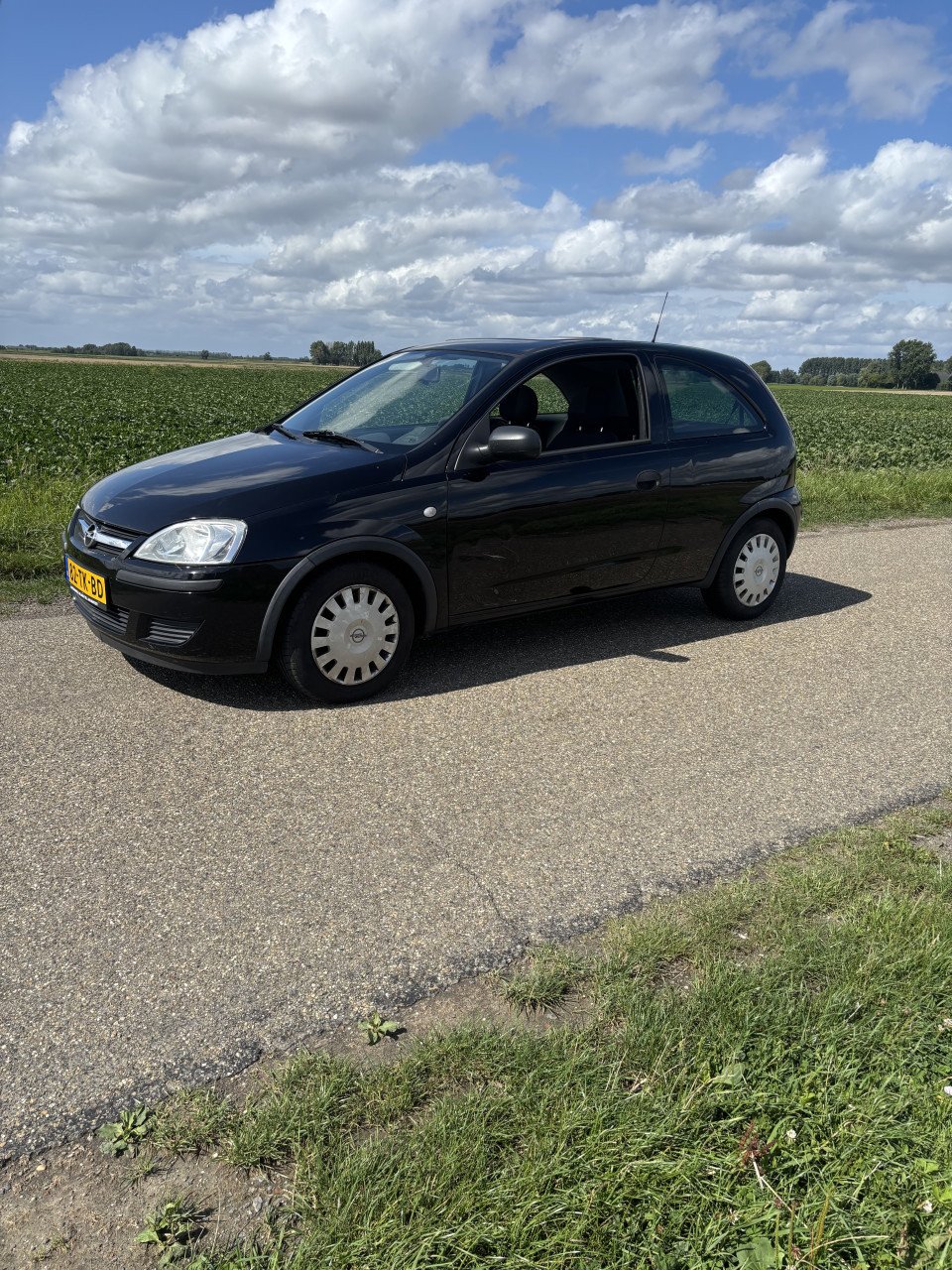 Opel corsa voljaar apk!