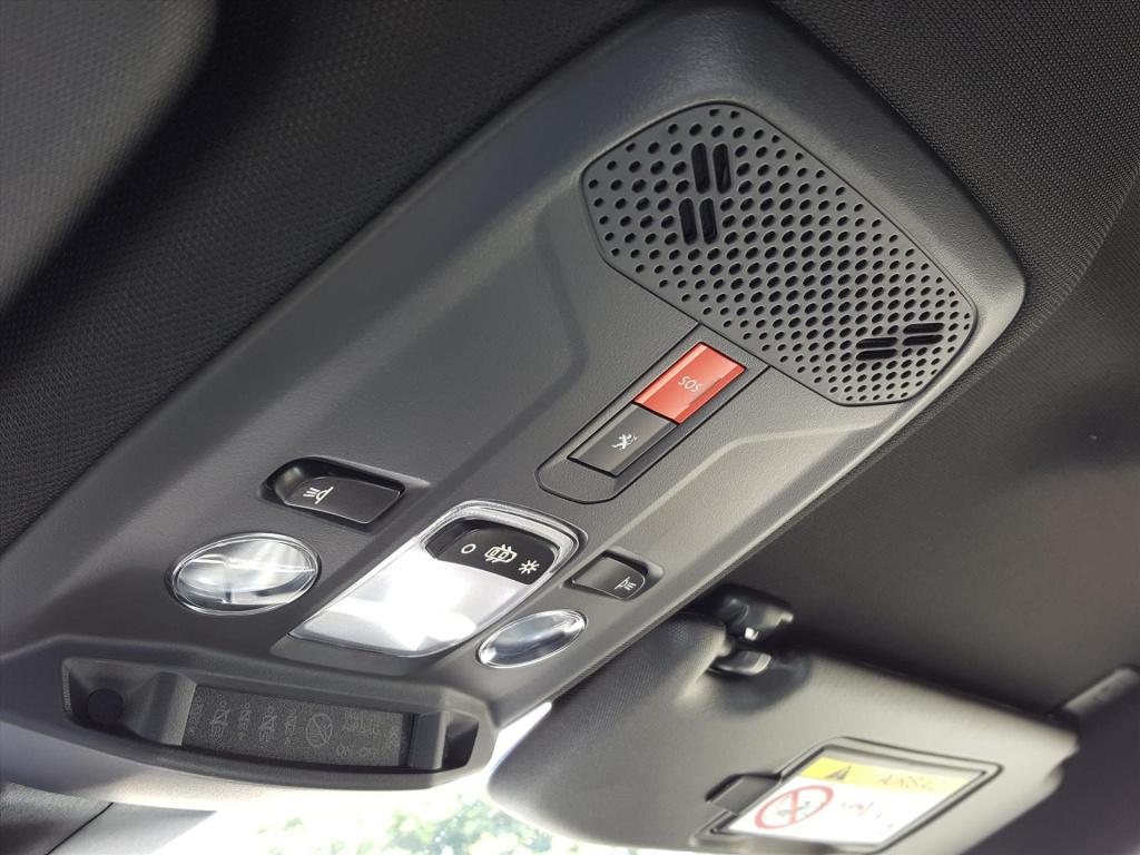 Peugeot 2008 allure pack 1.2-100pk navigatie | keyless entry | applecarplay