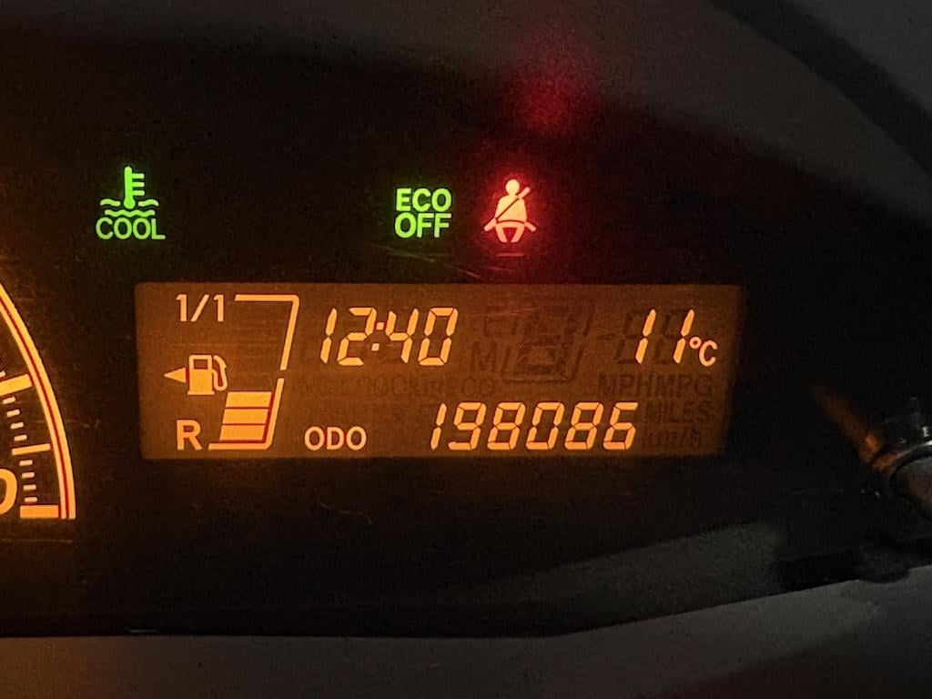 Toyota Yaris 1.3 vvti aspiration | clima | trekhaak | lm velgen |