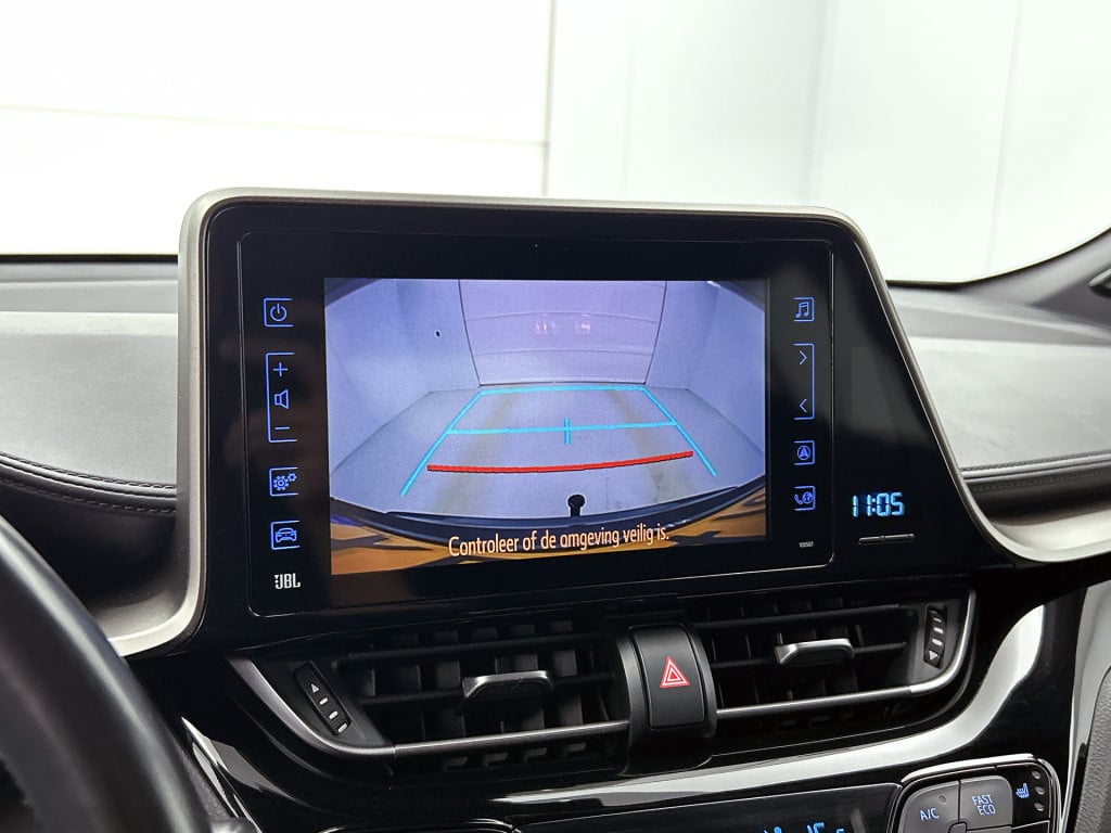 Toyota C-hr 1.8 hybrid style | trekhaak |