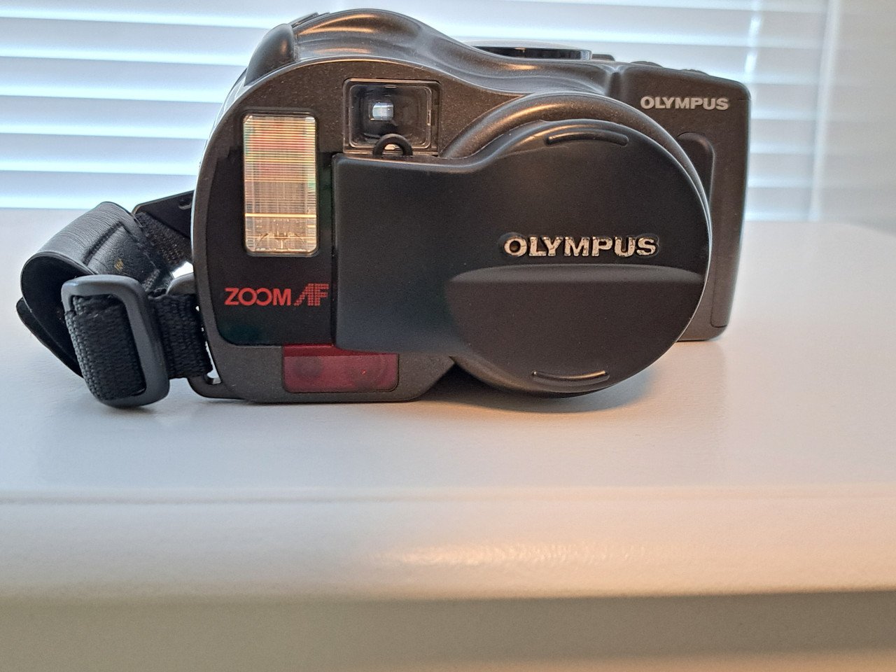 Analoge Olympus AZ-330 Superzoom - Camera
