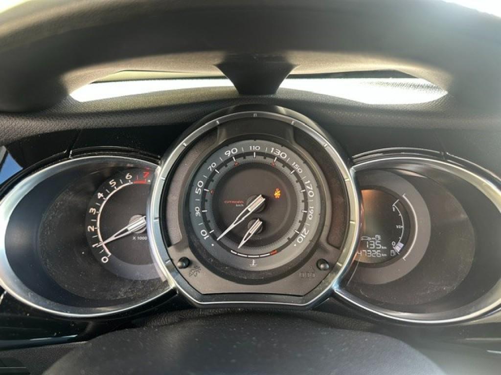 Citroen DS3 1.2 vti so chic, groot scherm navi cruise